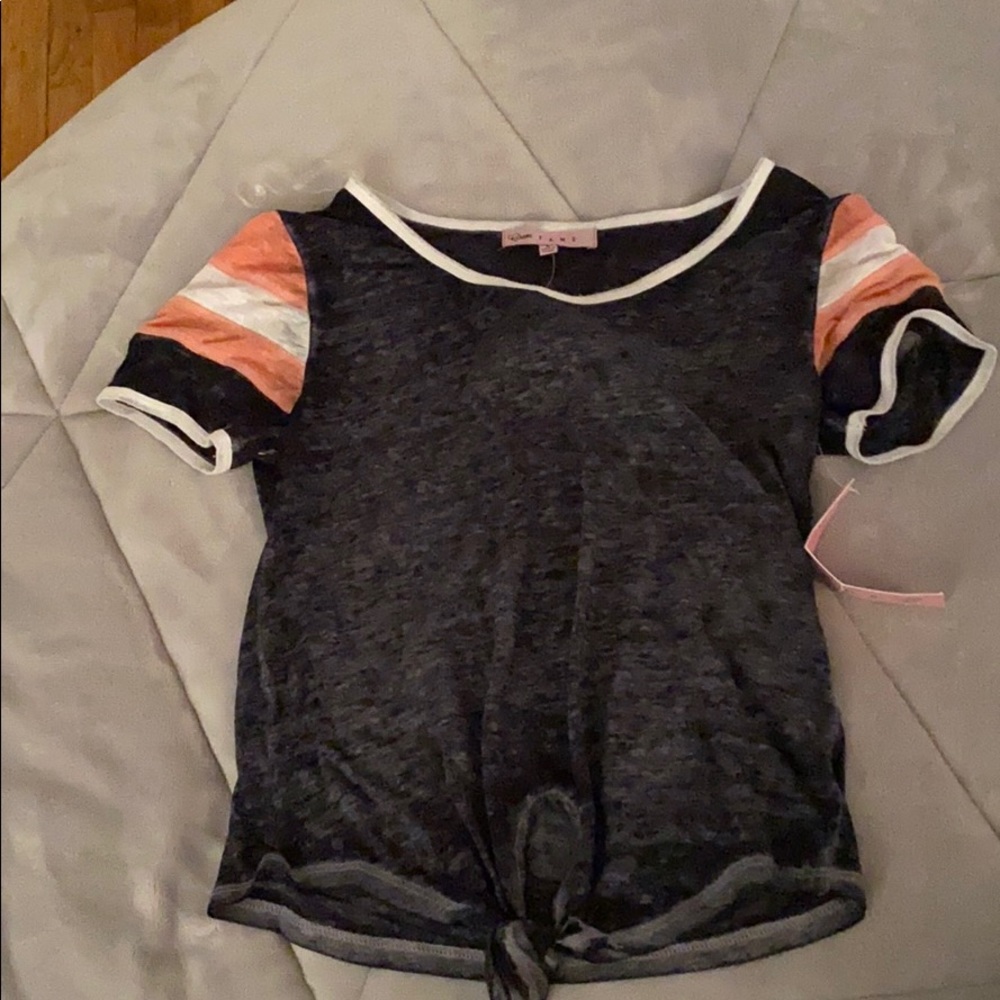 women’s tee shirt